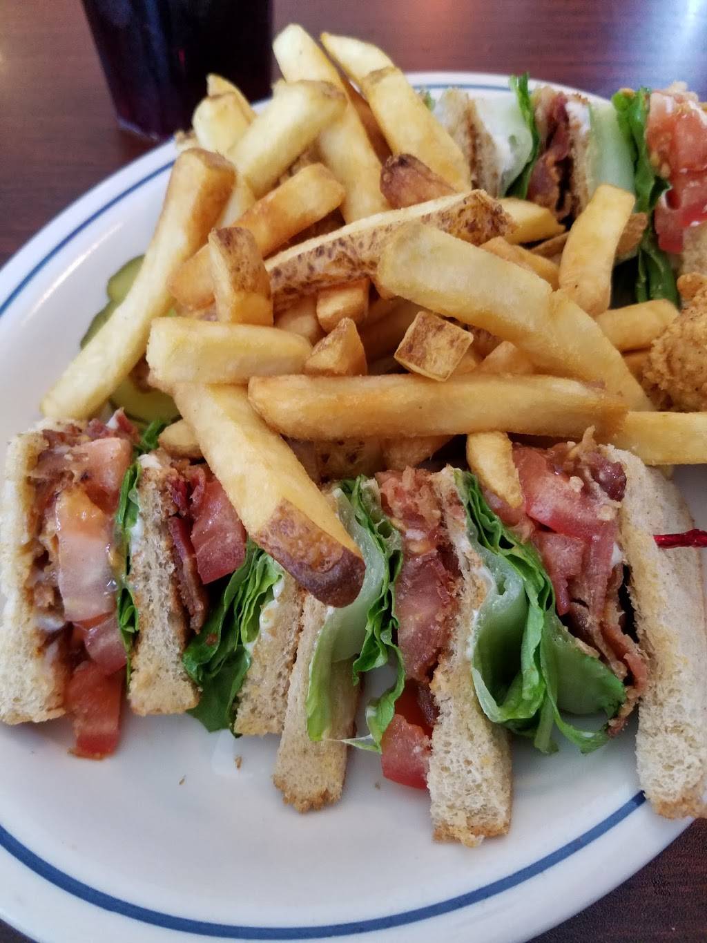 The Golden Pancake House | restaurant | 720 W Broadway, Centralia, IL 62801, USA | 6189183179 OR +1 618-918-3179