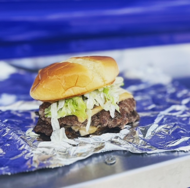 Roaming Burger | restaurant | 8505 Baltimore National Pike, Ellicott City, MD 21043, USA | 4436361428 OR +1 443-636-1428