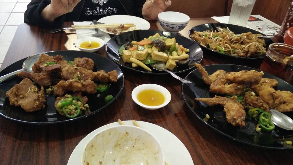 Hong Minh Restaurant | restaurant | 2101 8th St, Harvey, LA 70058, USA | 5045927316 OR +1 504-592-7316