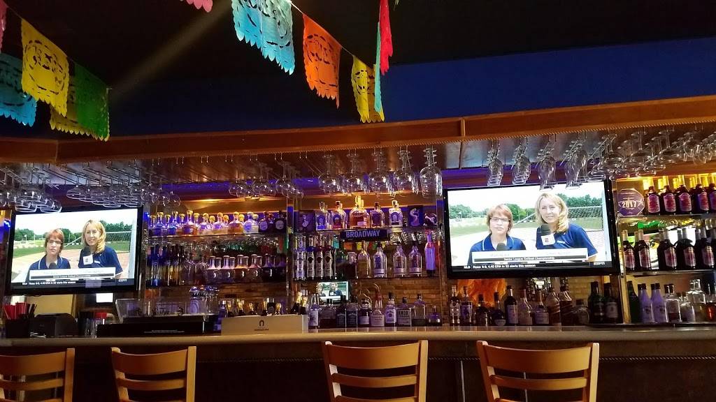 Cesars Killer Margaritas - Broadway | restaurant | 2924 N Broadway, Chicago, IL 60657, USA | 7732969097 OR +1 773-296-9097