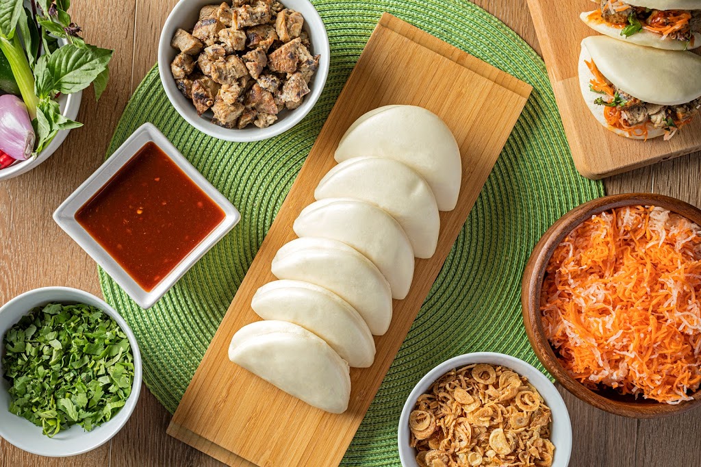 Viet Nom Nom - The Hatchery | restaurant | 135 N Kedzie Ave C-119, Chicago, IL 60612, USA | 3125361257 OR +1 312-536-1257