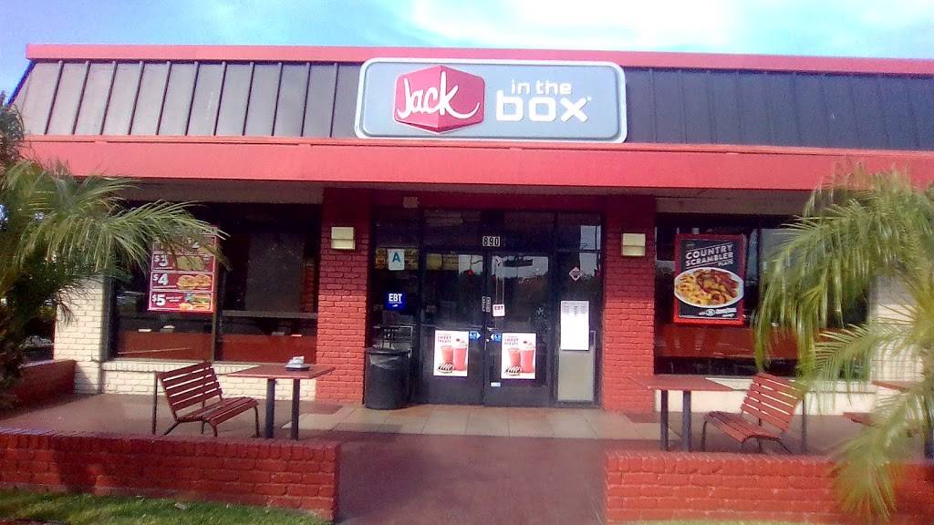 Jack in the Box | restaurant | 890 Palm Ave, Imperial Beach, CA 91932, USA | 6194246302 OR +1 619-424-6302