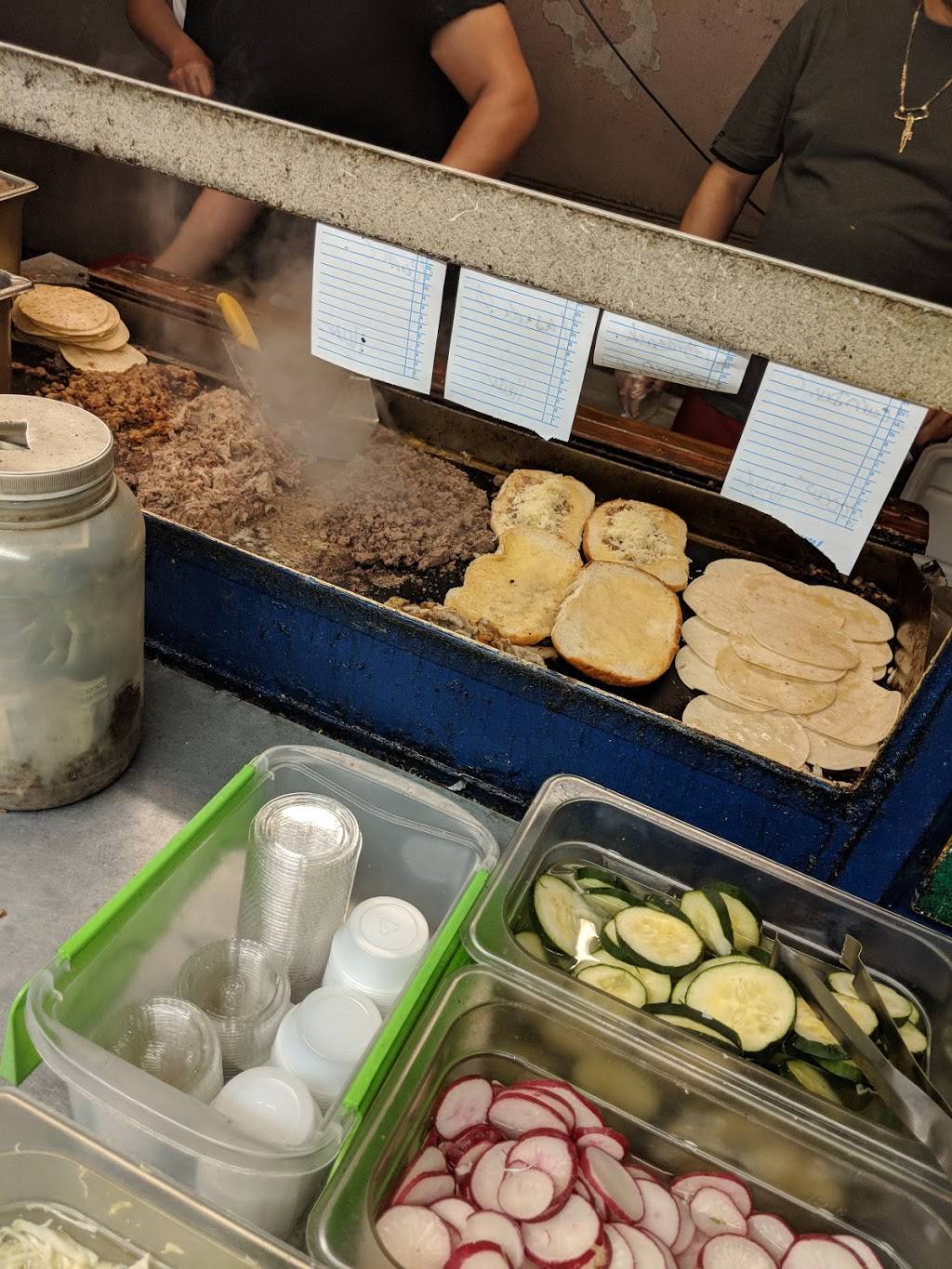 Tacos Marlene | restaurant | 679 S Federal Blvd, Denver, CO 80219, USA | 3039365190 OR +1 303-936-5190