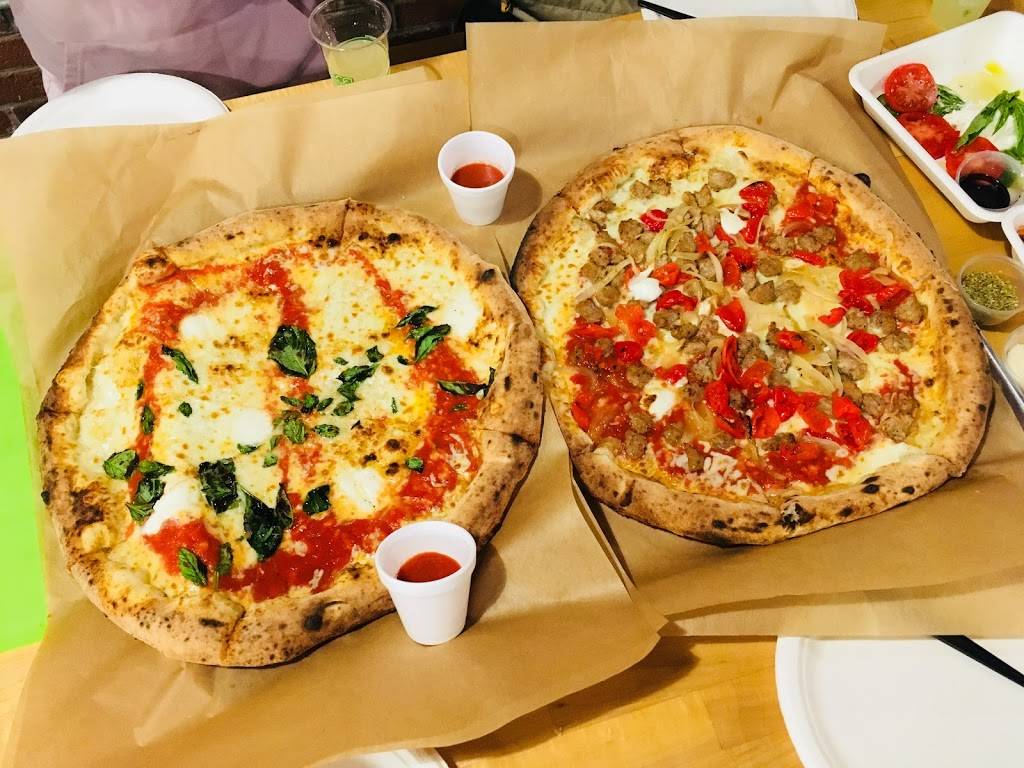 Cugino Forno Pizzeria | restaurant | 1160 Revolution Mill Dr, Greensboro, NC 27405, USA | 3368977920 OR +1 336-897-7920