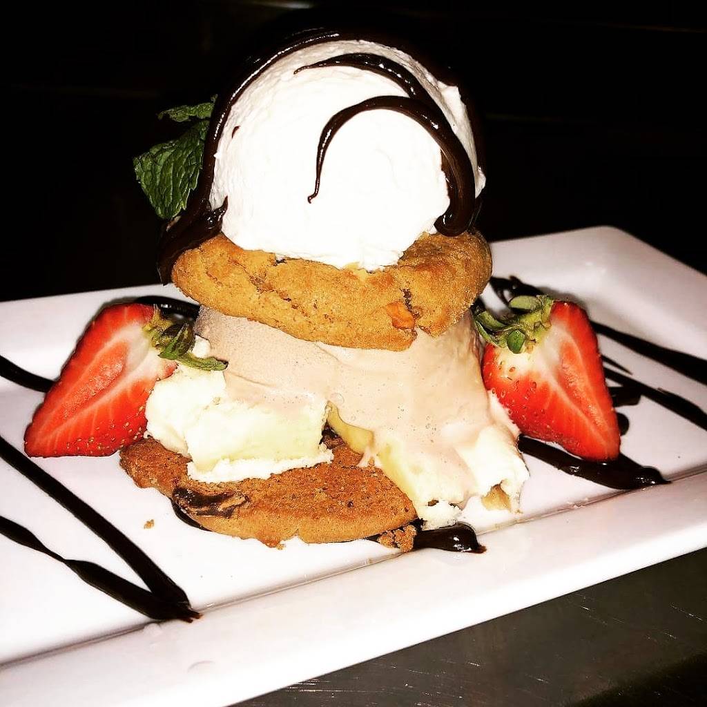 Rizzos By Michael Patrick | restaurant | 492 S Main St, Memphis, TN 38103, USA | 9013046985 OR +1 901-304-6985