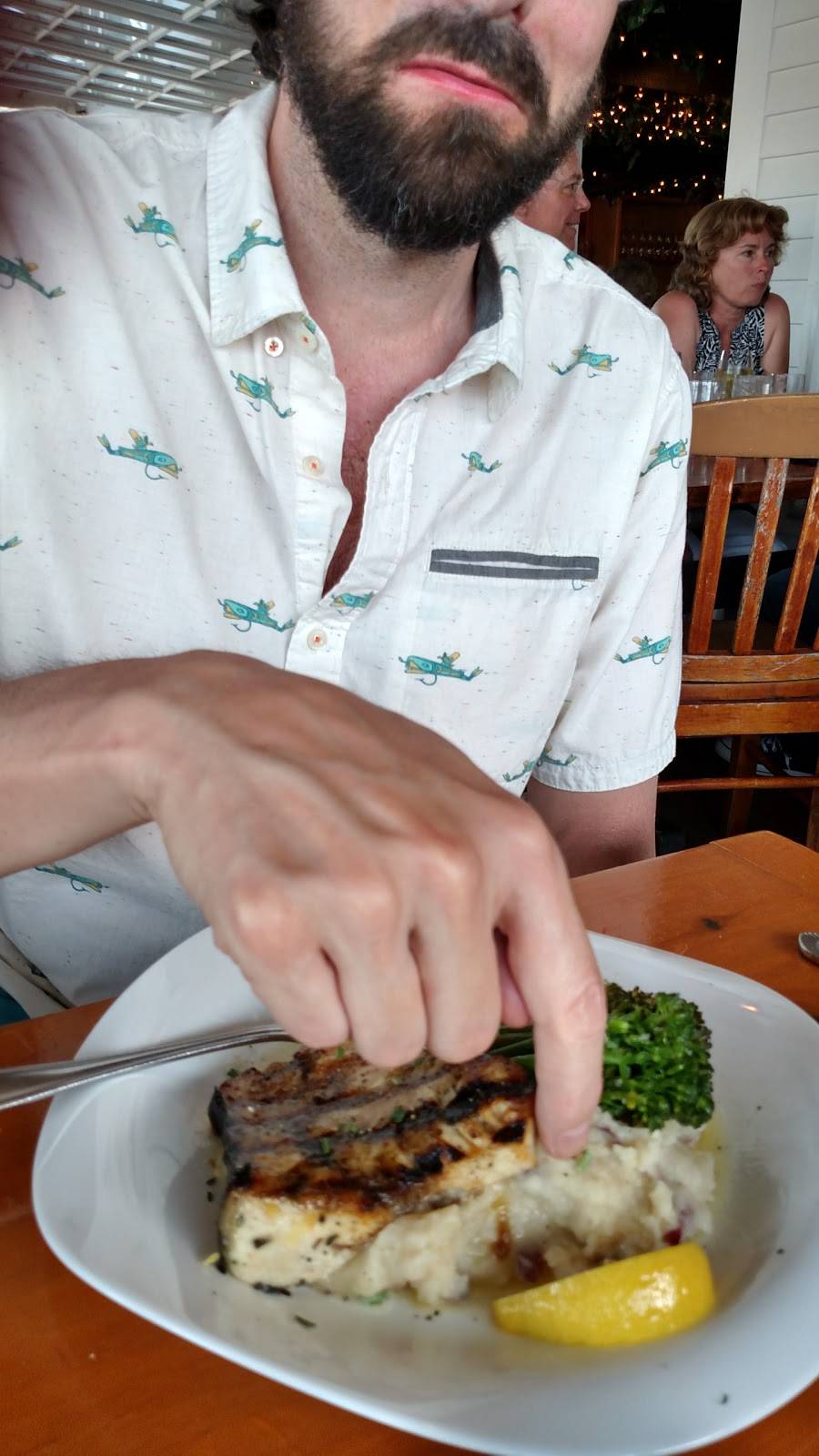 Rudder Restaurant | restaurant | 73 Rocky Neck Ave, Gloucester, MA 01930, USA | 9782837967 OR +1 978-283-7967