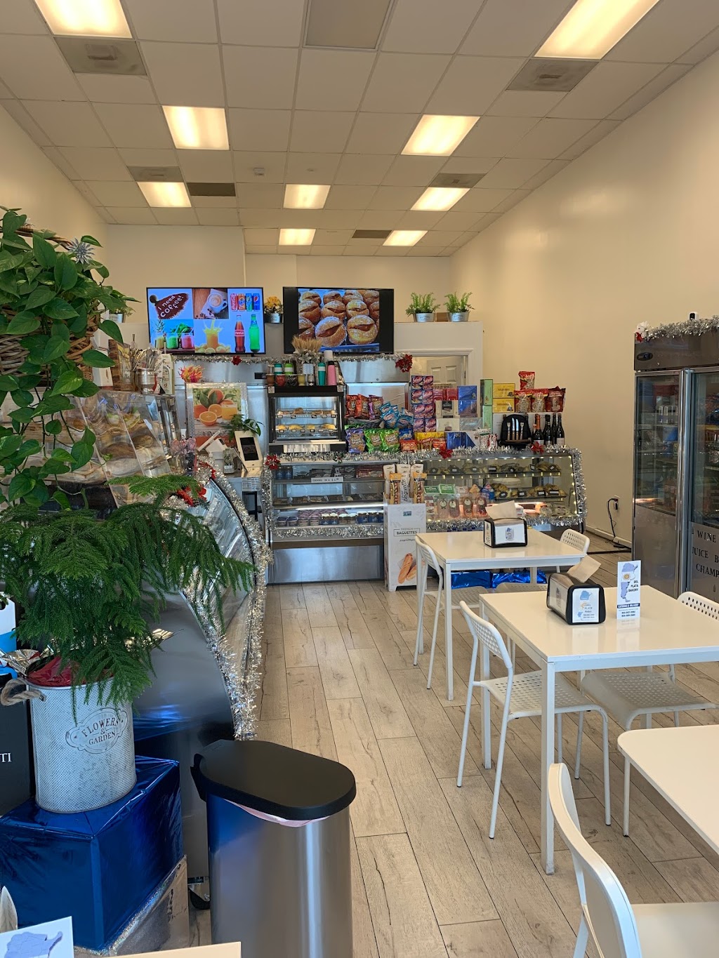 Del Plata Bakery | bakery | 900 N Federal Hwy Suite#104, Hollywood, FL 33020, USA | 9548422094 OR +1 954-842-2094