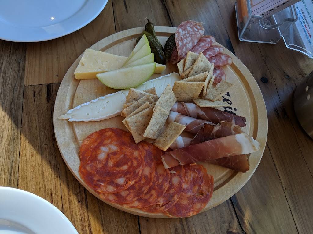 The Cider Junction | restaurant | 820 Willow St #100, San Jose, CA 95125, USA | 6692342751 OR +1 669-234-2751