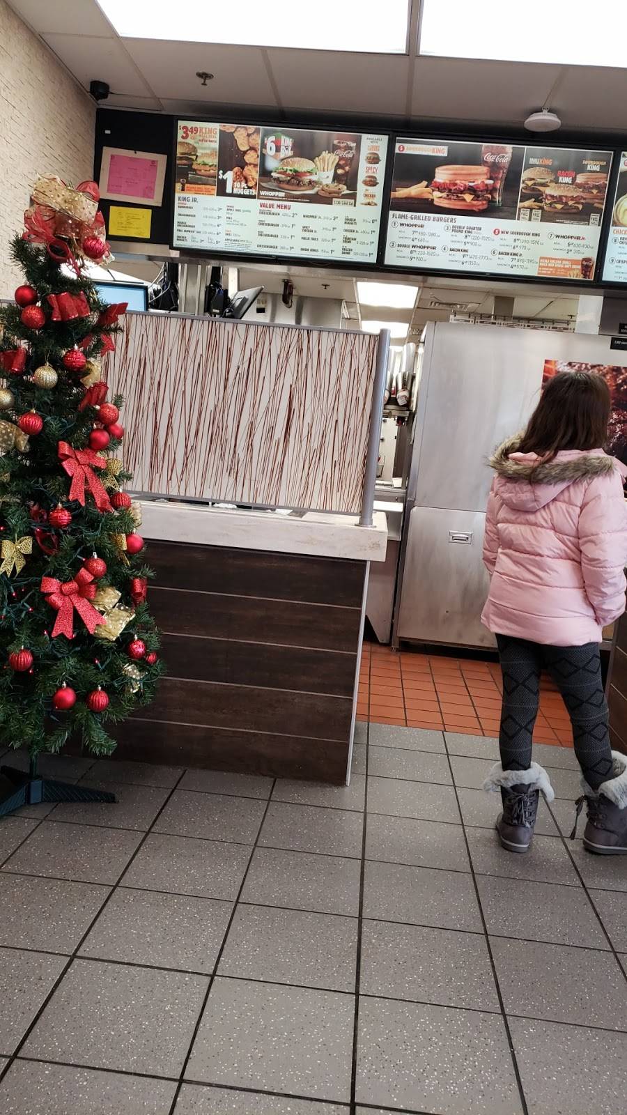 Burger King | restaurant | 720 Broadway, Saugus, MA 01906, USA | 7812334190 OR +1 781-233-4190