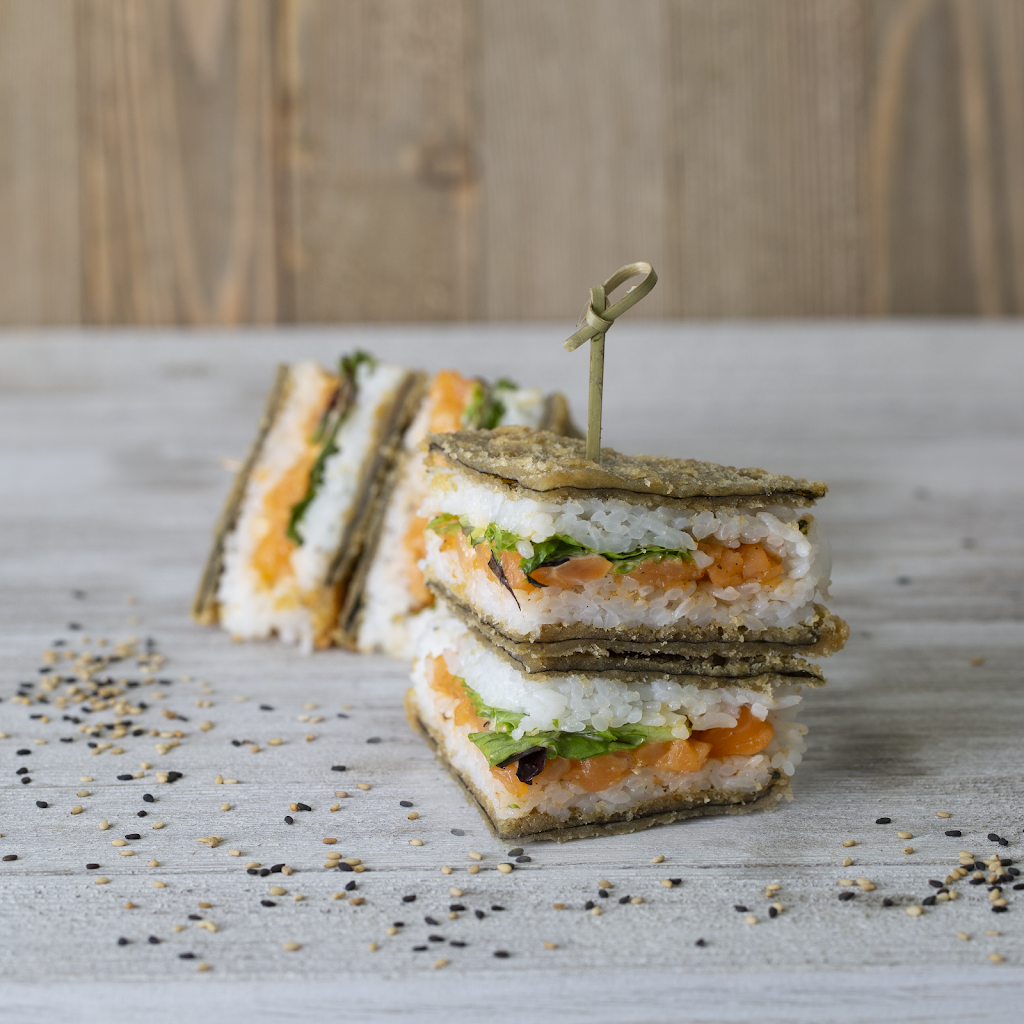 Yuzu sushi | meal takeaway | 7263 Boulevard Laurier, Terrebonne, QC J7M 1V9, Canada | 4507073331 OR +1 450-707-3331