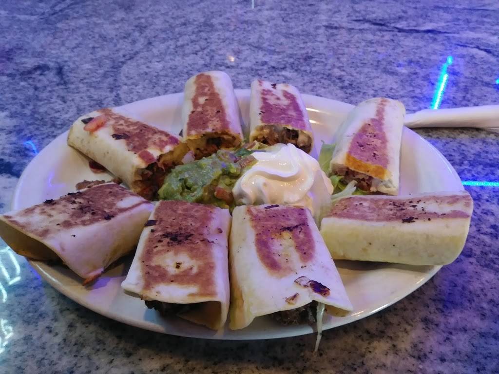 Papas & Beer | restaurant | 1996 Hendersonville Rd, Asheville, NC 28803, USA | 8285852422 OR +1 828-585-2422