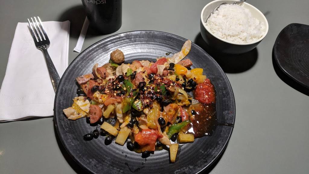 HuHot Mongolian Grill | restaurant | 102 Apache Mall, Rochester, MN 55902, USA | 5072064422 OR +1 507-206-4422