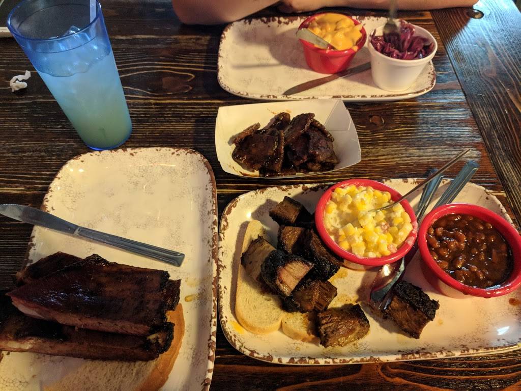 A Little BBQ Joint | restaurant | 1101 W US Hwy 24, Independence, MO 64050, USA | 8162522275 OR +1 816-252-2275