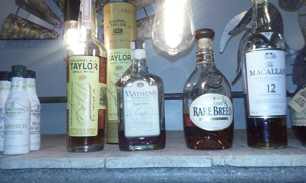 Shellabellas On Main | meal takeaway | 1307, 108 S Main St, Columbiana, OH 44408, USA | 3304821700 OR +1 330-482-1700