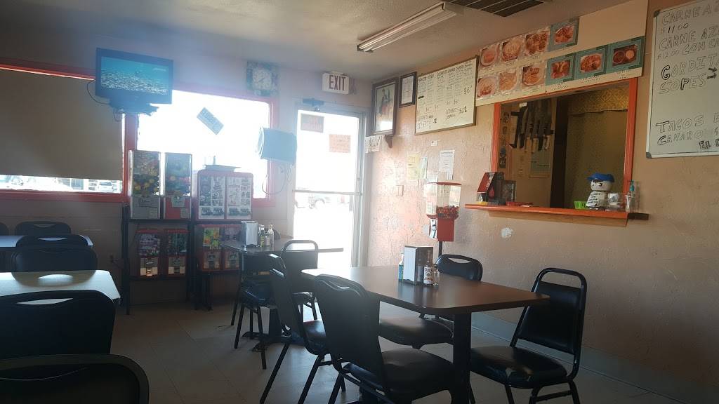 Antojitos Mexicanos El Charro | restaurant | 1717 4th Ave S, Denison, IA 51442, USA | 7122634878 OR +1 712-263-4878