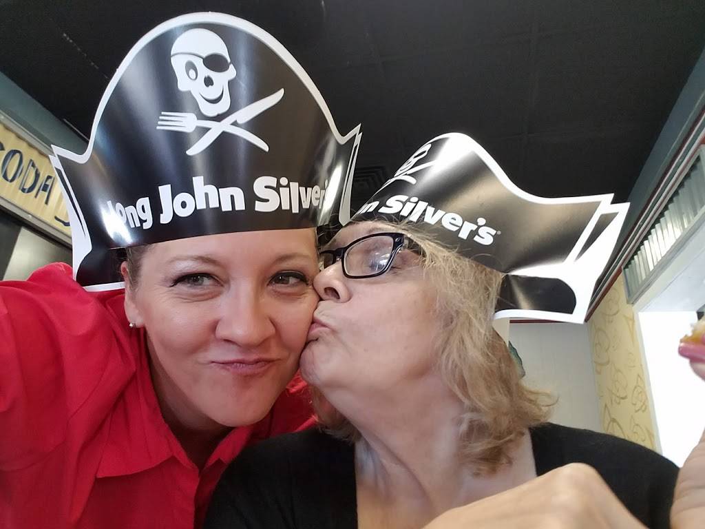 Long John Silvers | restaurant | 1801 N Valley Mills Dr, Waco, TX 76710, USA | 2547721966 OR +1 254-772-1966