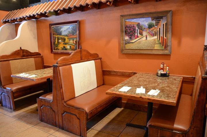 La Casa Mexican Restaurant | restaurant | 508 N Jefferson Way, Indianola, IA 50125, USA | 5159629422 OR +1 515-962-9422