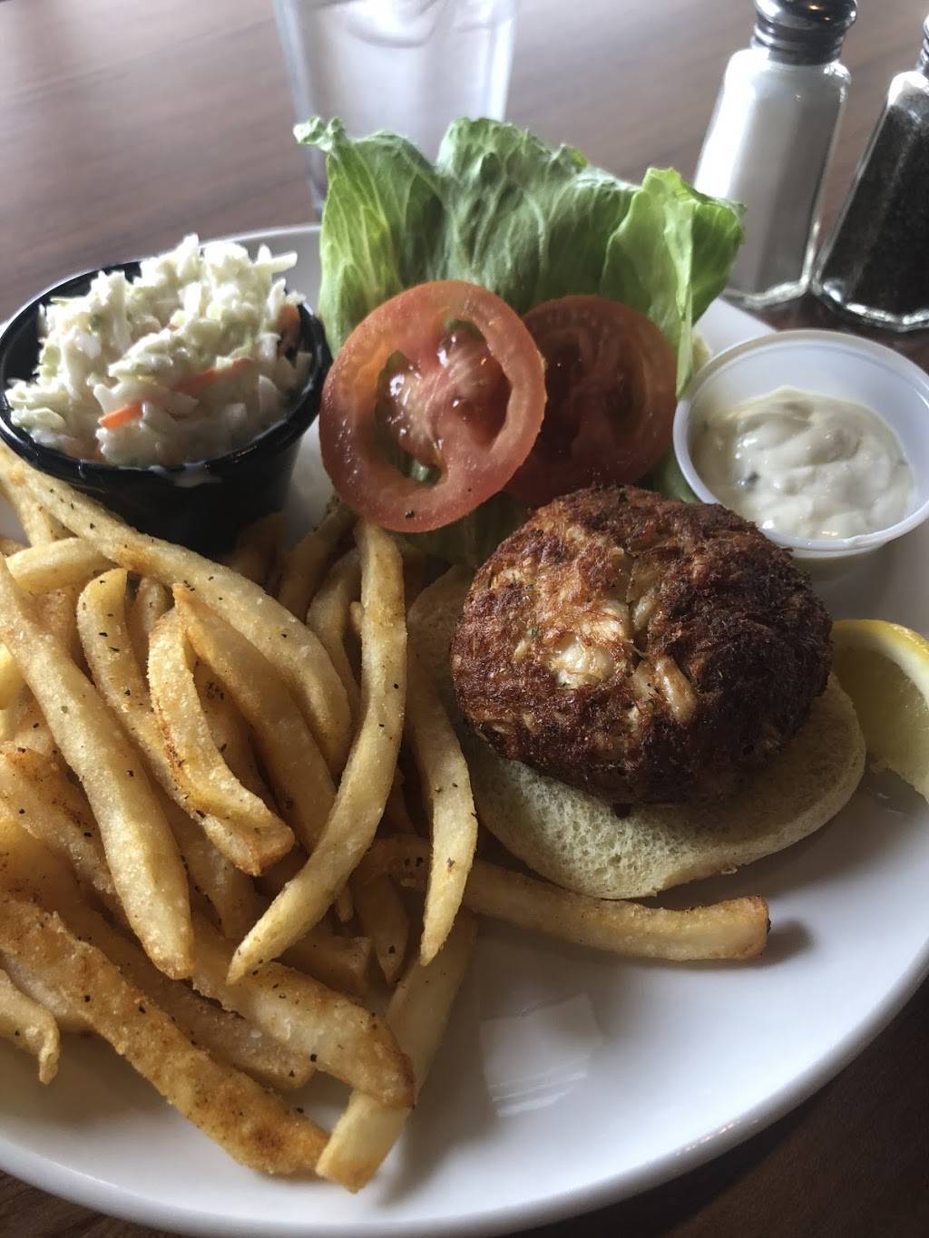 Dock of the Bay II | restaurant | 13162 Carrollton Blvd, Carrollton, VA 23314, USA | 7572792083 OR +1 757-279-2083