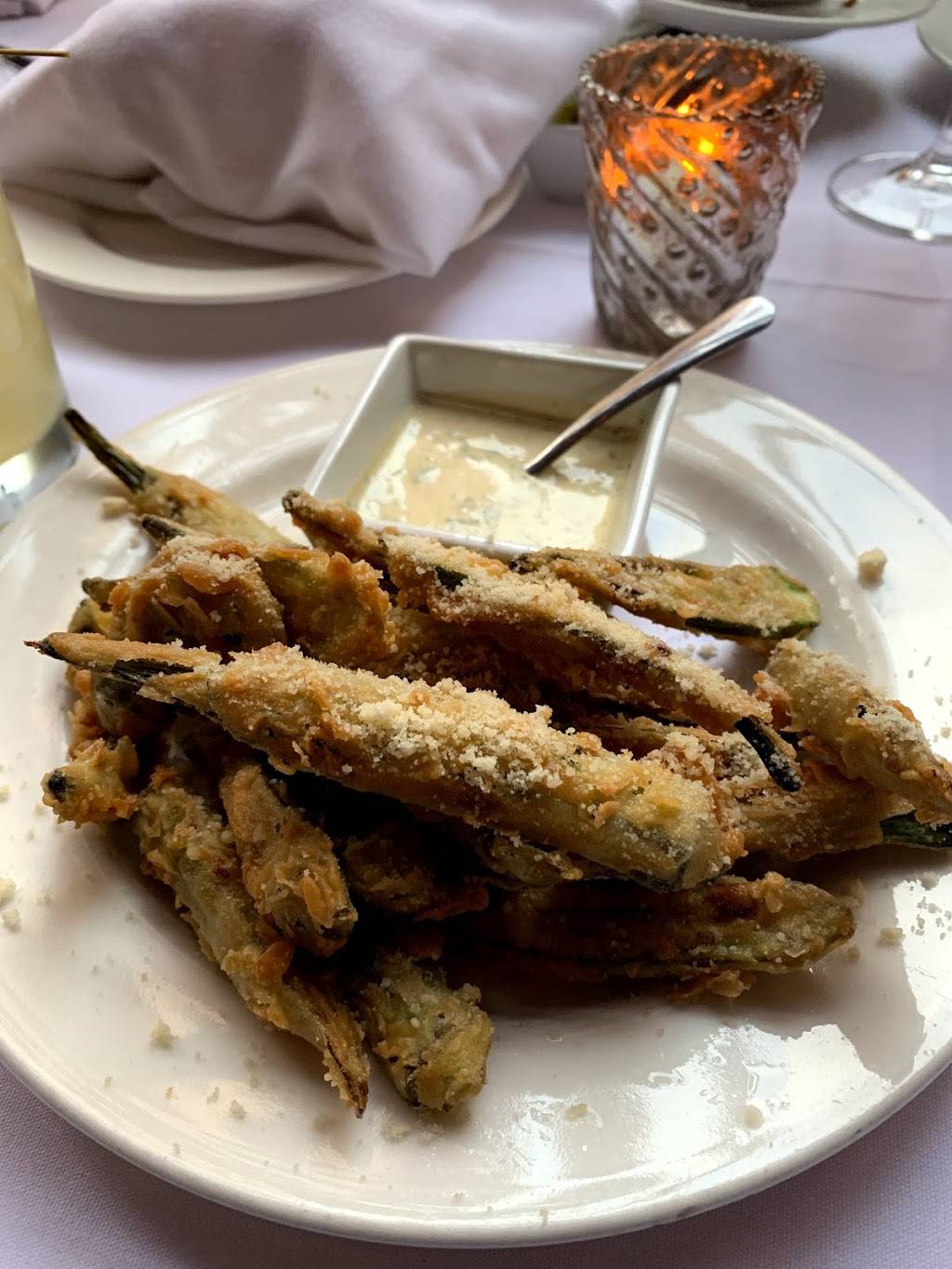 Felicia Suzannes | restaurant | 80 Monroe Avenue South Main Street # L1 On Main Street, between Monroe &, Madison Ave, Memphis, TN 38103, USA | 9015230877 OR +1 901-523-0877