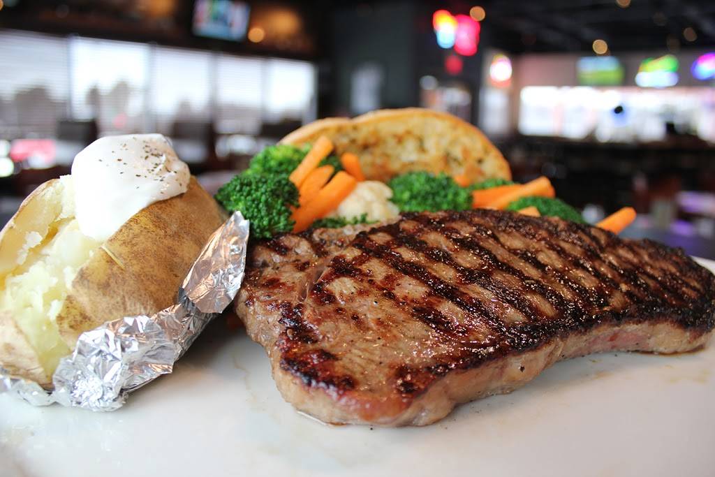 Saks Sports Bar | restaurant | 1460 Co Rd E East, Vadnais Heights, MN 55110, USA | 6514846119 OR +1 651-484-6119