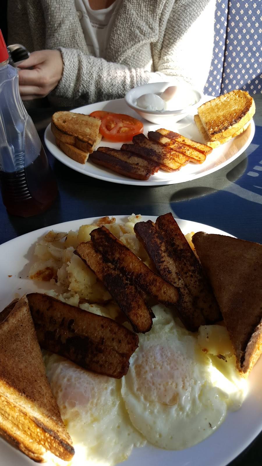 Kozy Nest Restaurant | restaurant | 2520 St Joseph Blvd, Orléans, ON K1C 1G2, Canada | 6138345222 OR +1 613-834-5222