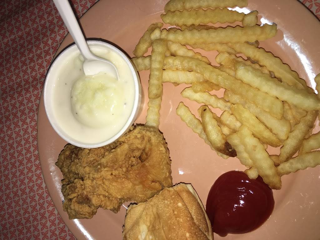 Williams chicken | restaurant | 2405 E Plano Pkwy, Plano, TX 75074, USA | 9725789010 OR +1 972-578-9010