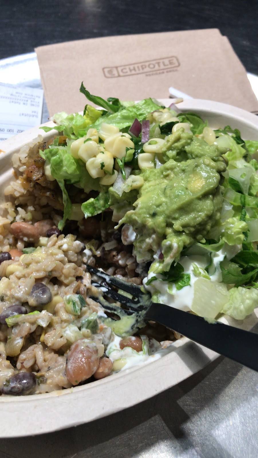Chipotle Mexican Grill | restaurant | 3017 Broadway, Oakland, CA 94611, USA | 5107631432 OR +1 510-763-1432