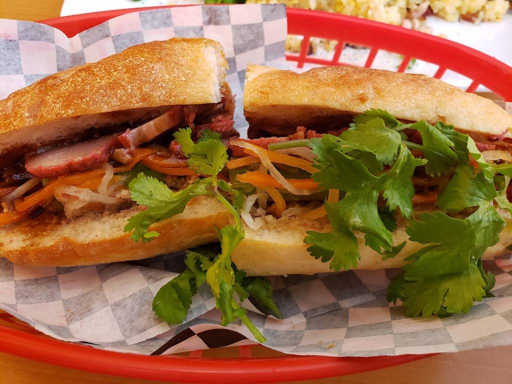 Baguette 450°F | restaurant | 8923 Culebra Rd, San Antonio, TX 78251, USA | 2106818486 OR +1 210-681-8486