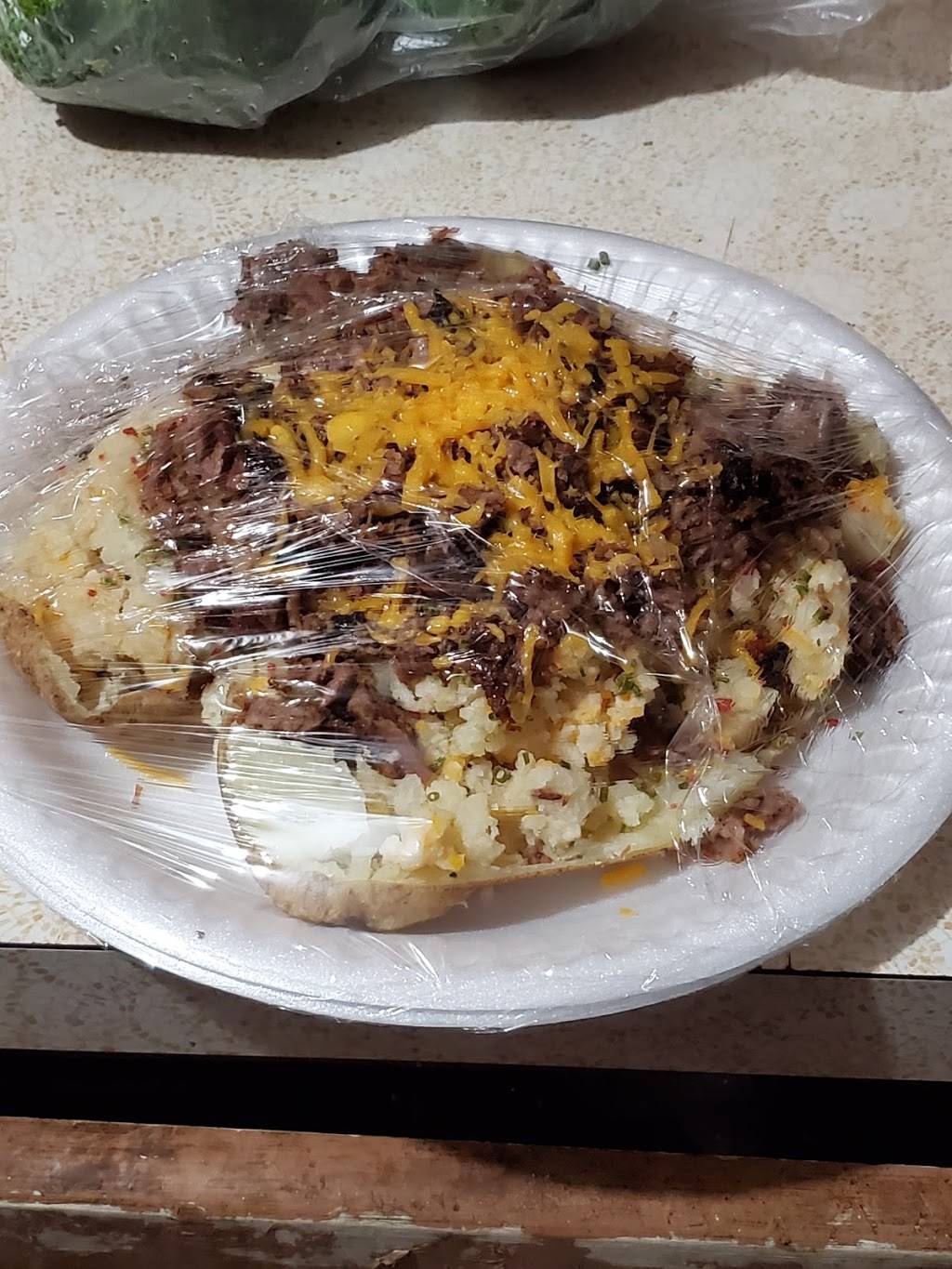 Spoons BBQ | restaurant | 230 N Main St, Lone Star, TX 75668, USA | 9036561627 OR +1 903-656-1627