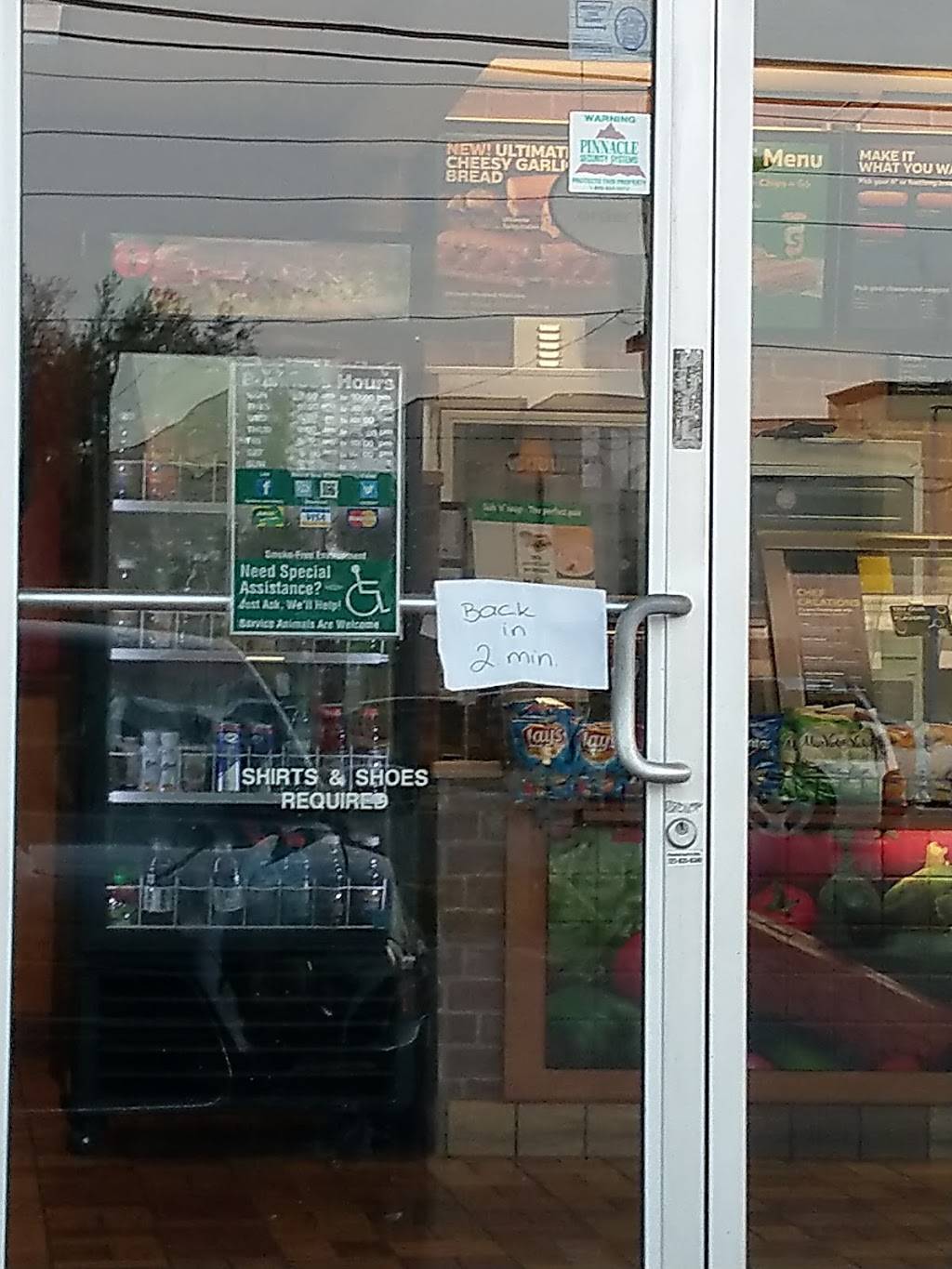 Subway Restaurants | restaurant | 2655 East Bay Drive, Unit 8 & 9, Welch Plaza, Largo, FL 33771, USA | 7275305512 OR +1 727-530-5512