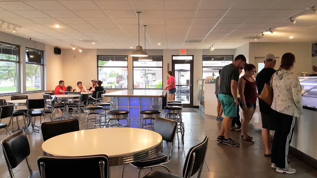 Erics Ice Cream Factory | restaurant | 1600 N Clinton St, Defiance, OH 43512, USA | 4199805923 OR +1 419-980-5923