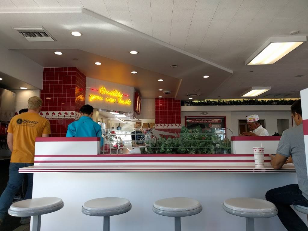 In-N-Out Burger | restaurant | 920 E Playa Del Norte Dr, Tempe, AZ 85281, USA | 8007861000 OR +1 800-786-1000