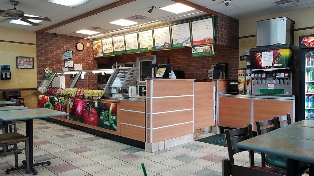 Subway | restaurant | 2209 Fairview Blvd, Fairview, TN 37062, USA | 6157997798 OR +1 615-799-7798