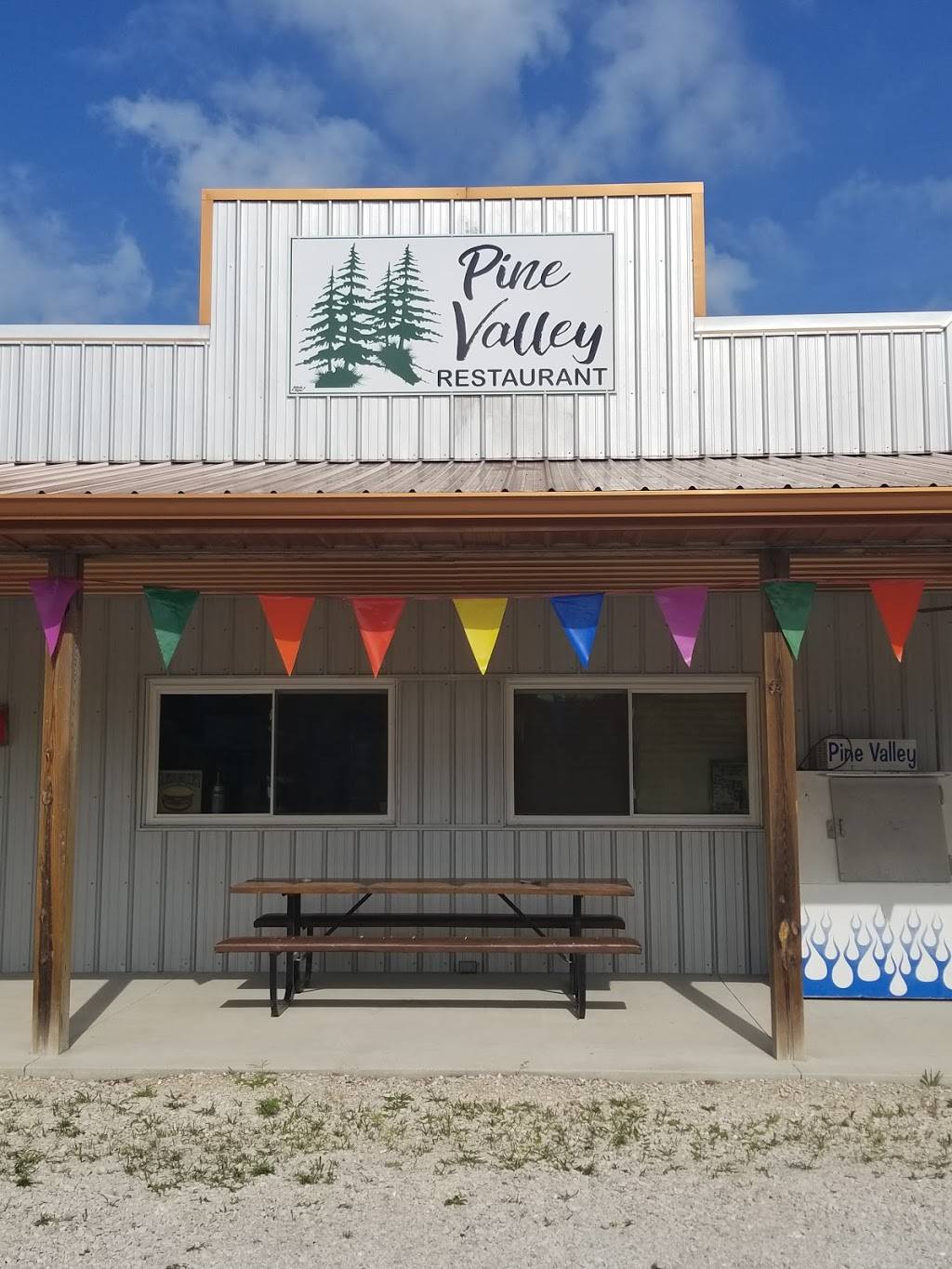Pine Valley Restaurant | restaurant | 5579 IN-37, Paoli, IN 47454, USA | 8127231724 OR +1 812-723-1724
