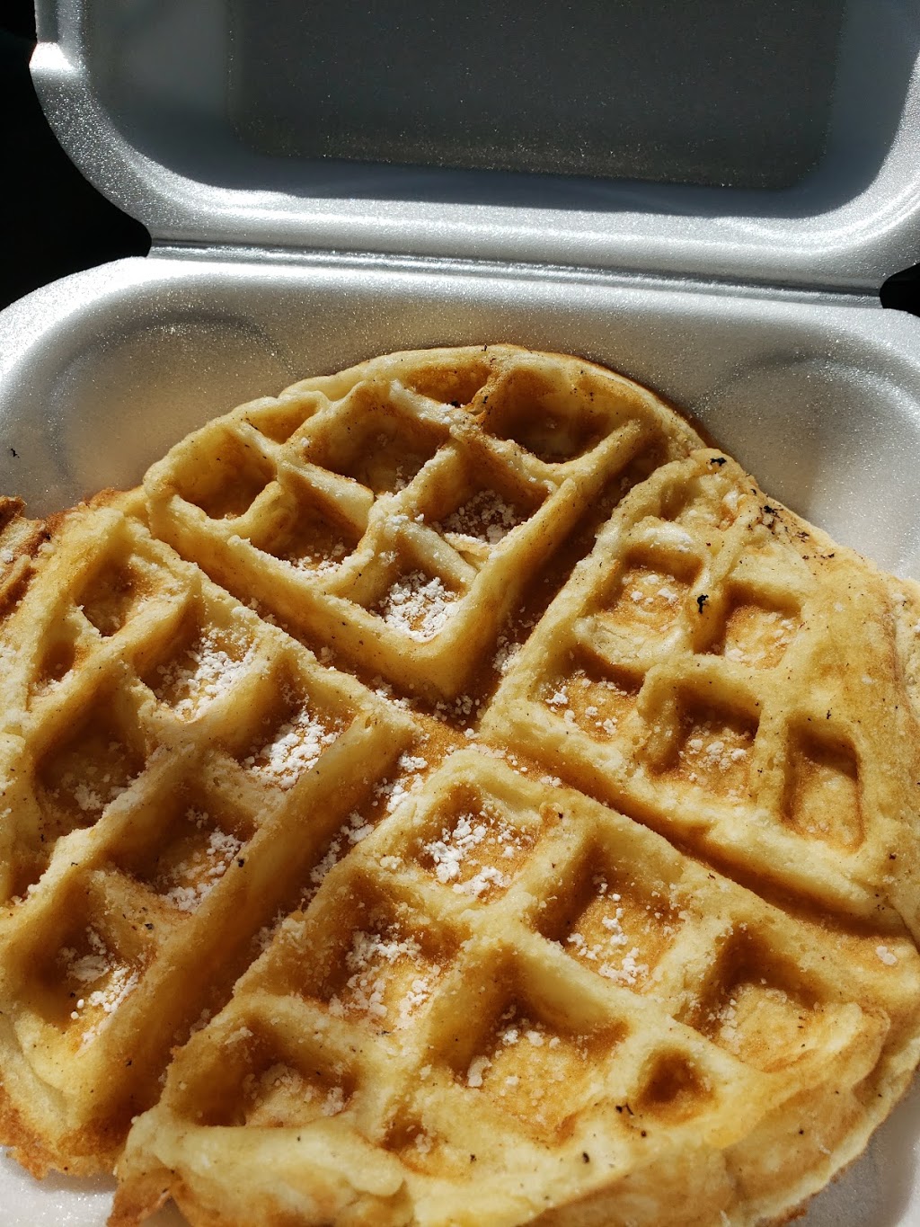 The Yellow Bee | restaurant | 802 Elma G Miles Pkwy, Hinesville, GA 31313, USA | 9123047010 OR +1 912-304-7010