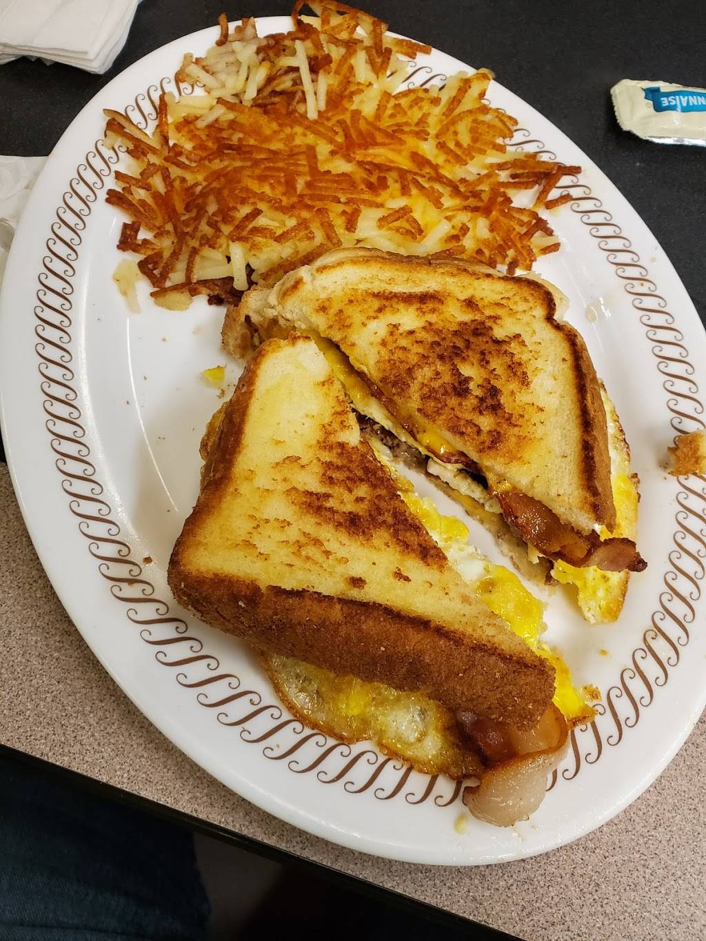 Waffle House | meal takeaway | 56 Sommers Blvd, Richmond Hill, GA 31324, USA | 9127564336 OR +1 912-756-4336