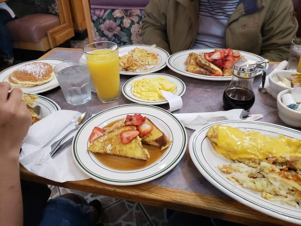 Cudahy Pancake House | bakery | 4753 S Packard Ave, Cudahy, WI 53110, USA | 4145095048 OR +1 414-509-5048