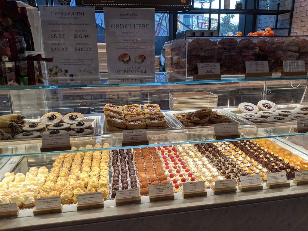 Boulevard Food Court | restaurant | 3755 S Las Vegas Blvd, Las Vegas, NV 89109, USA | 7022002698 OR +1 702-200-2698