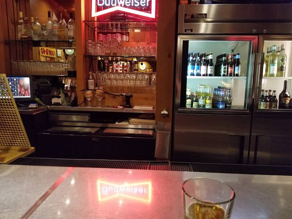 Famous Daves Bar-B-Que | restaurant | 4505 Canal Ave SW, Grandville, MI 49418, USA | 6163017711 OR +1 616-301-7711