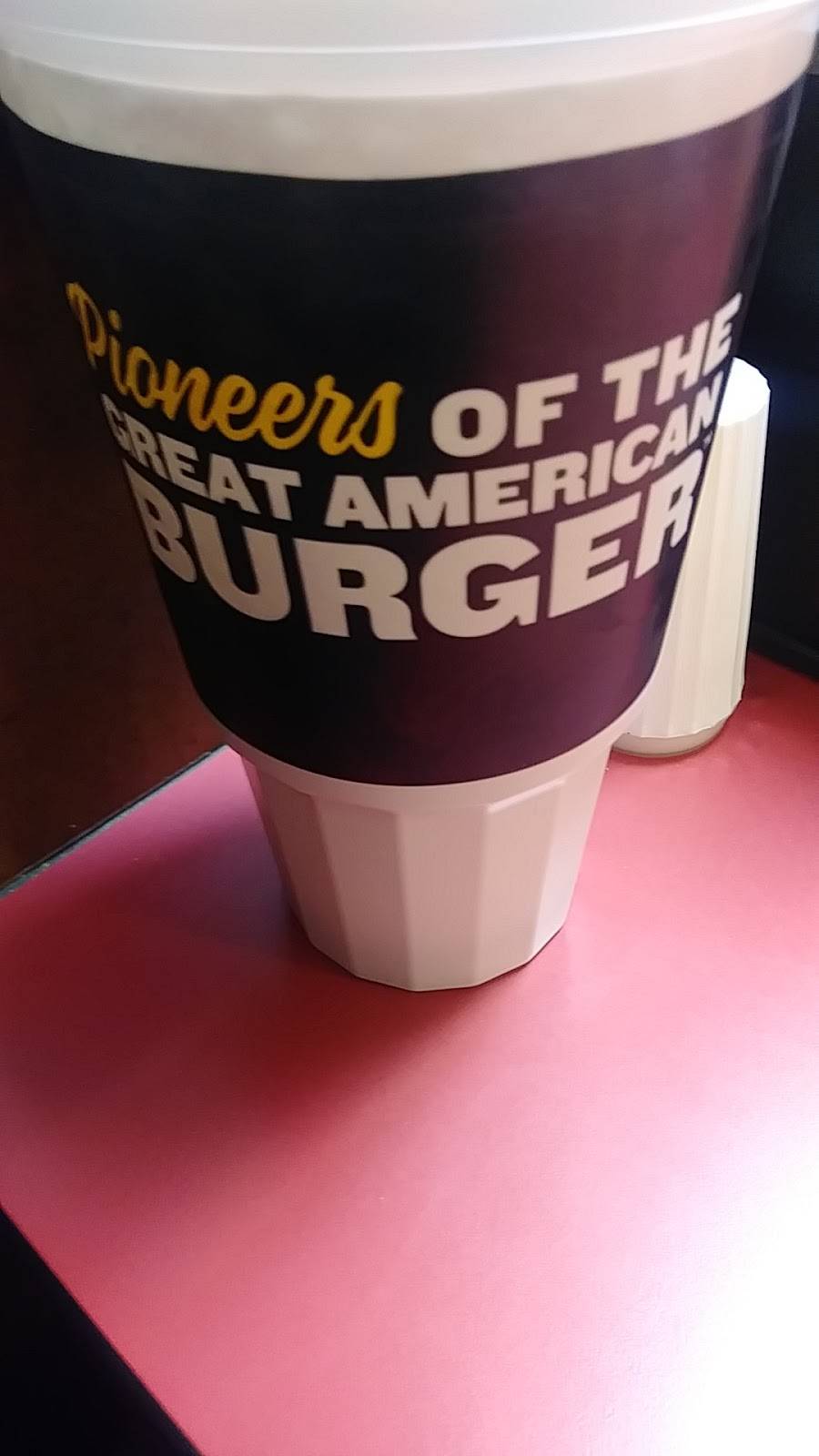 Carls Jr. Green Burrito | restaurant | 28619 S Western Ave, Rancho Palos Verdes, CA 90275, USA | 3108334130 OR +1 310-833-4130