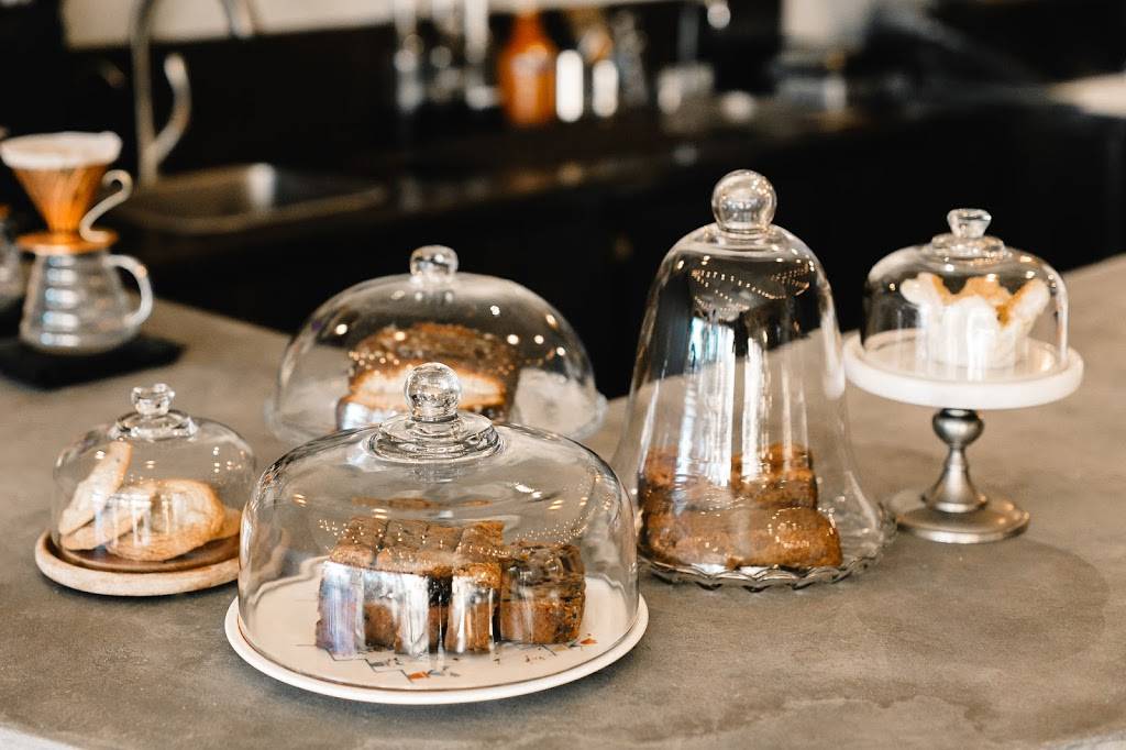 DUO58 Community Coffee Bar & Cafe | bakery | 2842 S Alafaya Trail, Orlando, FL 32828, USA | 4079004386 OR +1 407-900-4386