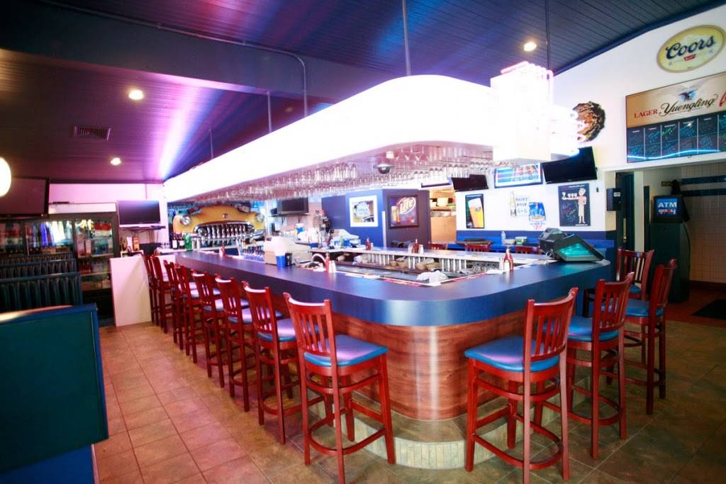 Roadhouse Cafe Bar & Grill | restaurant | 1031 Eisenhower Blvd, Harrisburg, PA 17111, USA | 7179399915 OR +1 717-939-9915