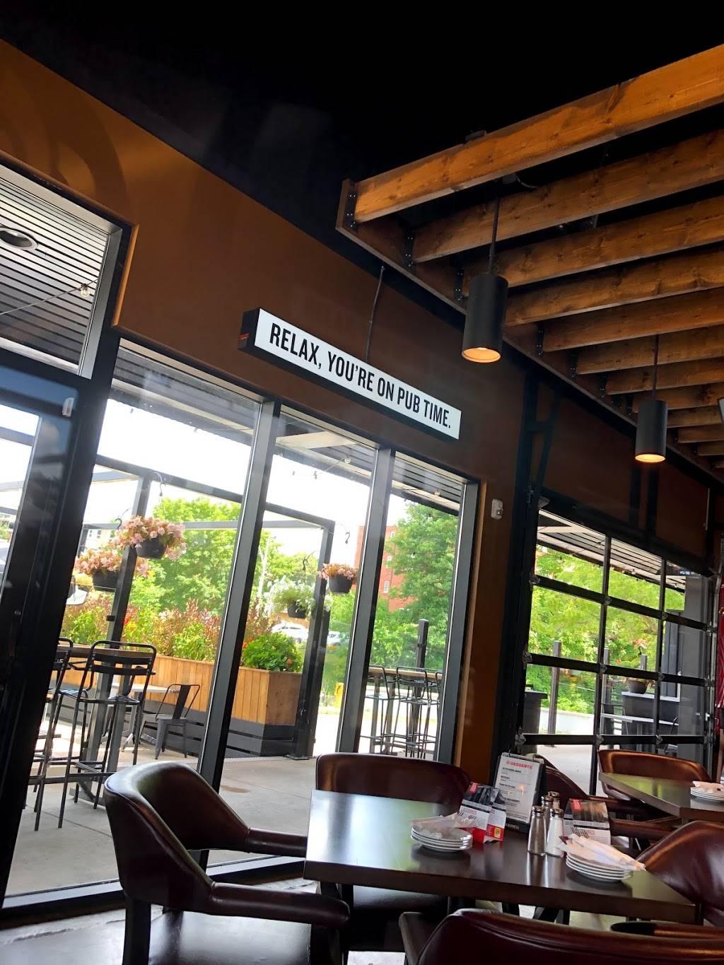 Fionn MacCools | restaurant | 119 Osler Dr Unit 3, Dundas, ON L9H 6X4, Canada | 9056274729 OR +1 905-627-4729