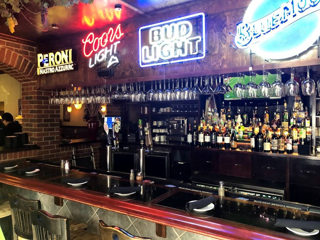 Portofinos Italian Restaurant Ayrsley | restaurant | 2127 Ayrsley Town Blvd, Charlotte, NC 28273, USA | 9802977090 OR +1 980-297-7090