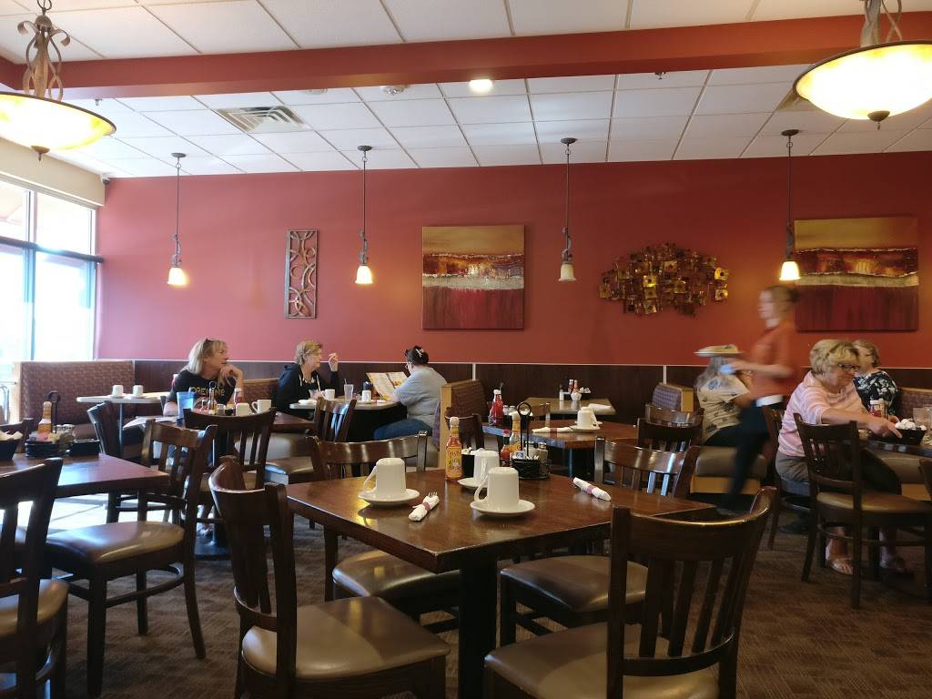 Maxfields Pancake House | restaurant | 2727 N Mayfair Rd, Wauwatosa, WI 53222, USA | 4144536000 OR +1 414-453-6000