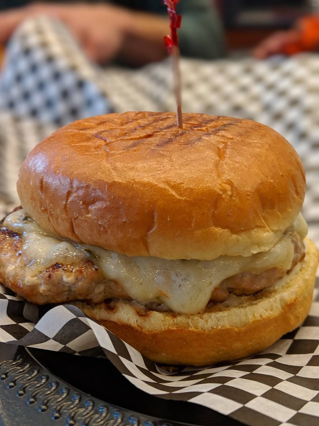 Harbor East Delicatessen & Pizzeria | restaurant | 1006 Aliceanna St, Baltimore, MD 21201, USA | 4102446156 OR +1 410-244-6156