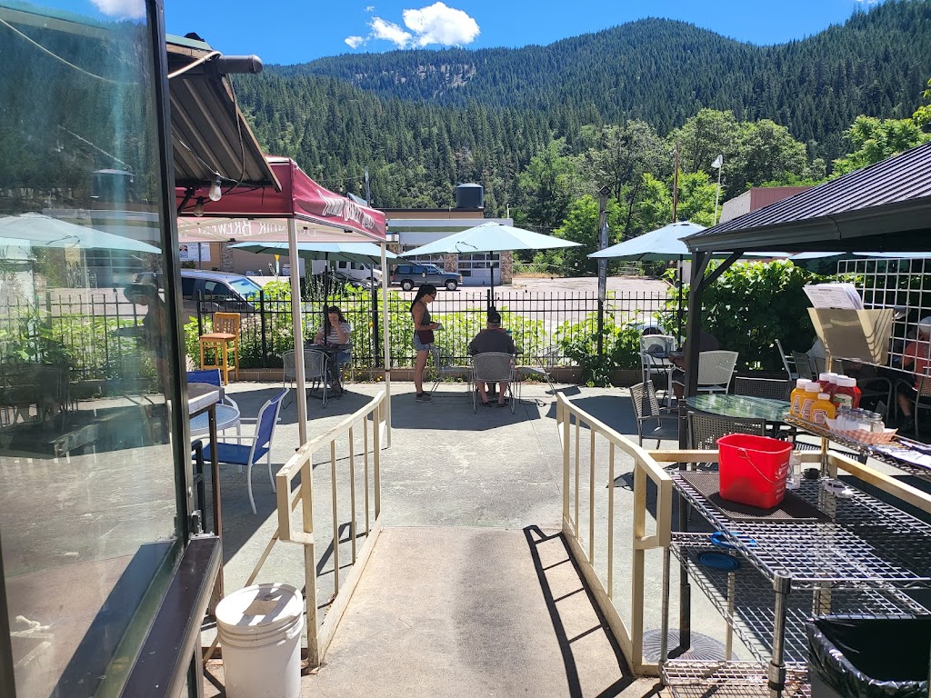 Dunsmuir Brewery Works | restaurant | 5701 Dunsmuir Ave, Dunsmuir, CA 96025, USA | 5302351900 OR +1 530-235-1900