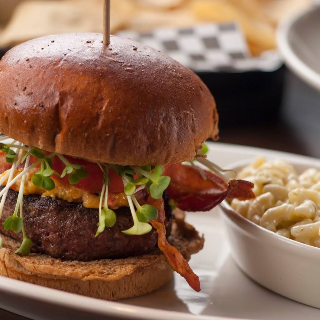 Hudson Grille | restaurant | 4046 Peachtree Rd NE, Atlanta, GA 30319, USA | 4042330313 OR +1 404-233-0313