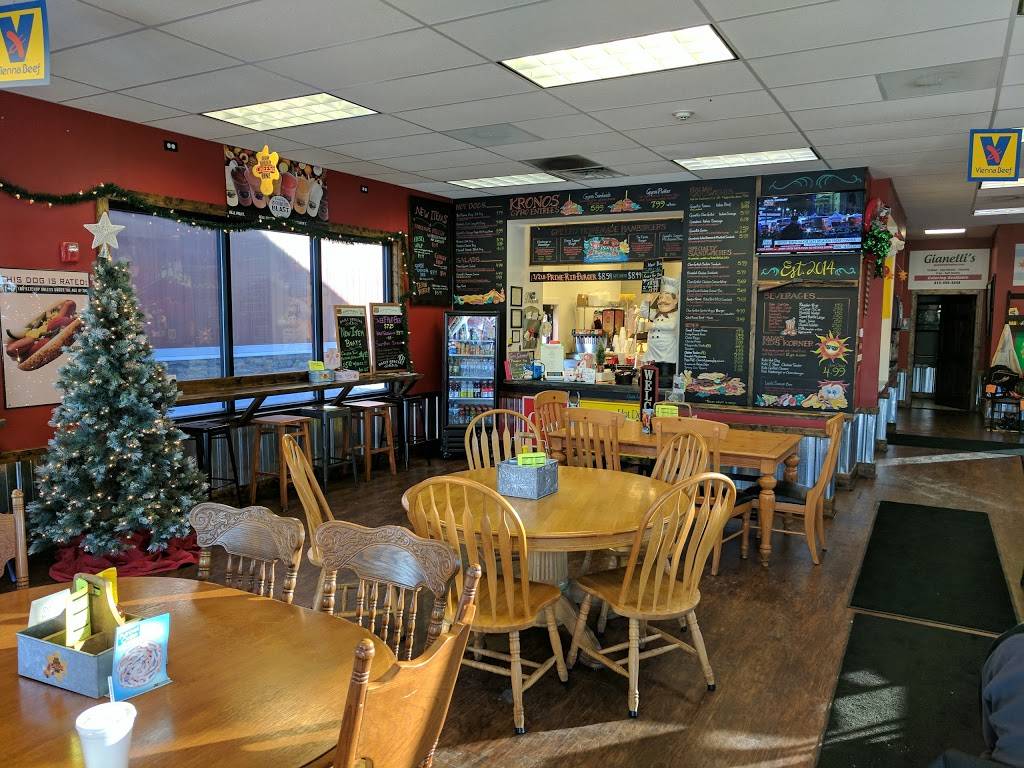 Gianellis Drive Thru | restaurant | 3111 IL-176, Crystal Lake, IL 60014, USA | 8154554444 OR +1 815-455-4444