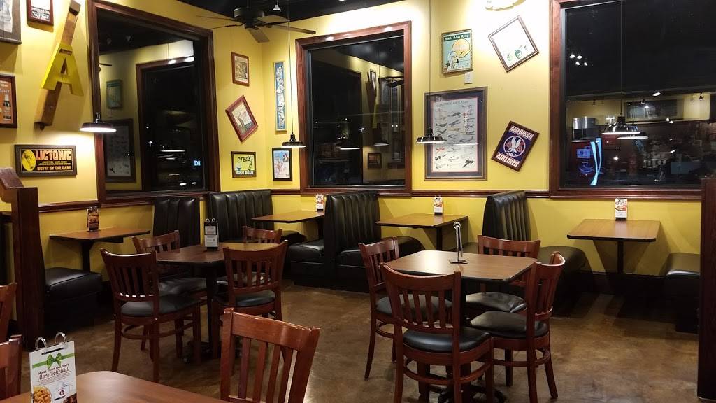 Zaxbys Chicken Fingers & Buffalo Wings | restaurant | 2075 E University Dr, Auburn, AL 36830, USA | 3345010852 OR +1 334-501-0852